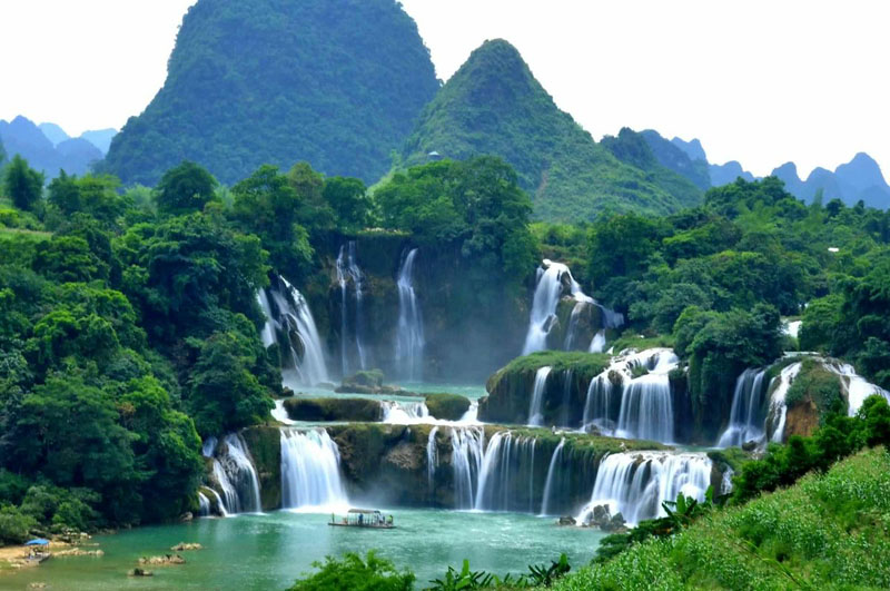 ban gioc waterfall